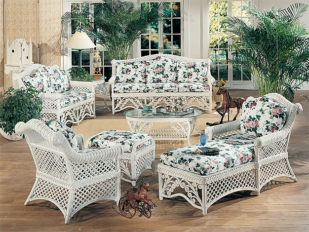White Victorian  Rattan Framed Wicker Furniture Sets