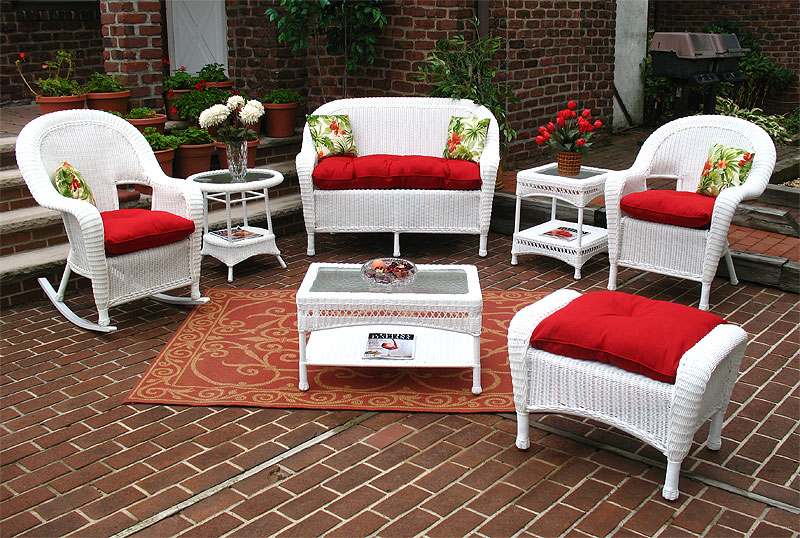 White Wicker Patio Furniture - White Wicker: Lanai Set of 5 pinned by