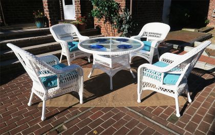 Belaire Resin Wicker Dining Set 48&quot; Round (Click Here to see all 5 Wicker Colors)