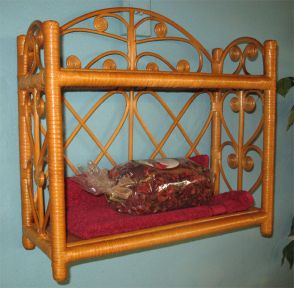  Wicker Wall Rack, Heart Sides Caramel