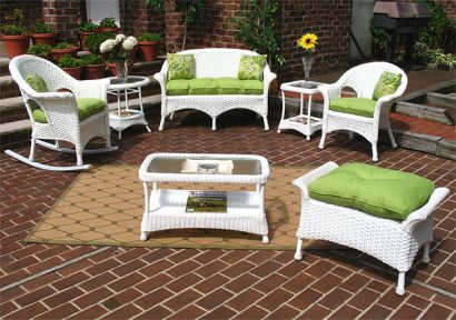 4 Piece Veranda Resin Wicker Set (1) LS (1) Table (2) Chairs