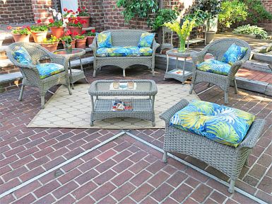4 Piece Veranda Resin Wicker Set (1) LS (1) Table (2) Chairs