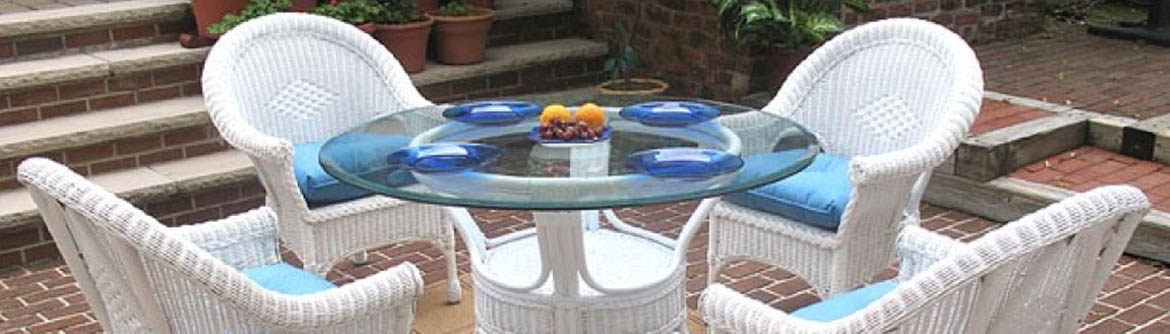 Difference between wicker and rattan